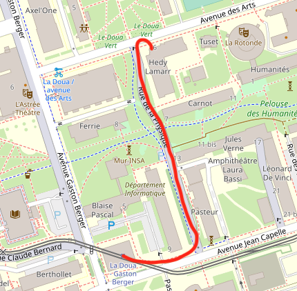 Depuis l'arrêt de tram la Doua Gaston Berger, continuer 50m vers l'Est (dans la direction du terminus IUT Feyssine), puis tourner à gauche, vers le Nord, sur la rue de la physique. Le batiment est à l'extrémité de cette rue, sur la droite
